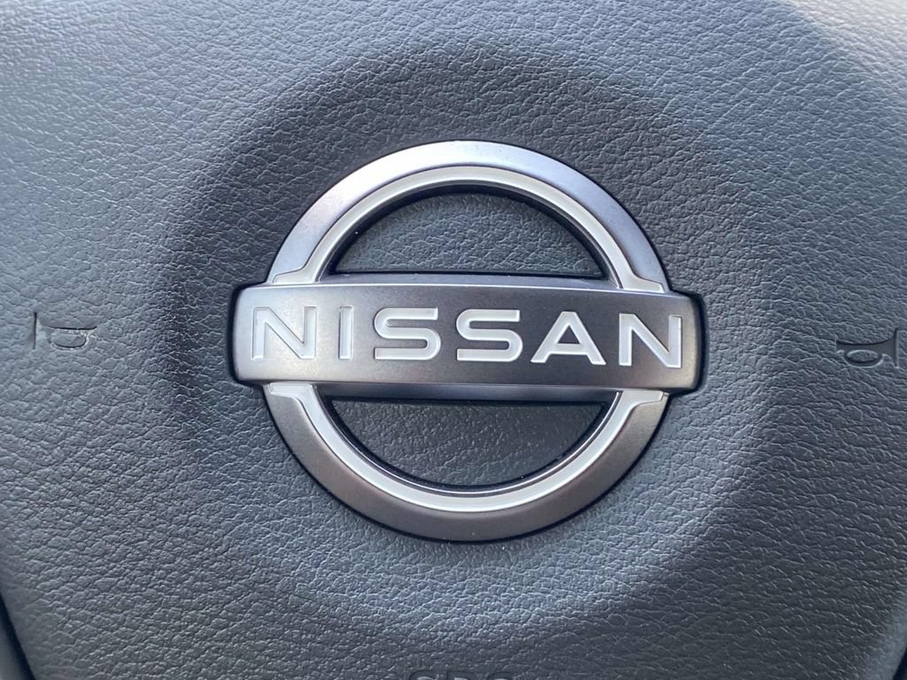 Used 2023 Nissan Maxima Platinum w/ Sport Mat Group FWD image 32