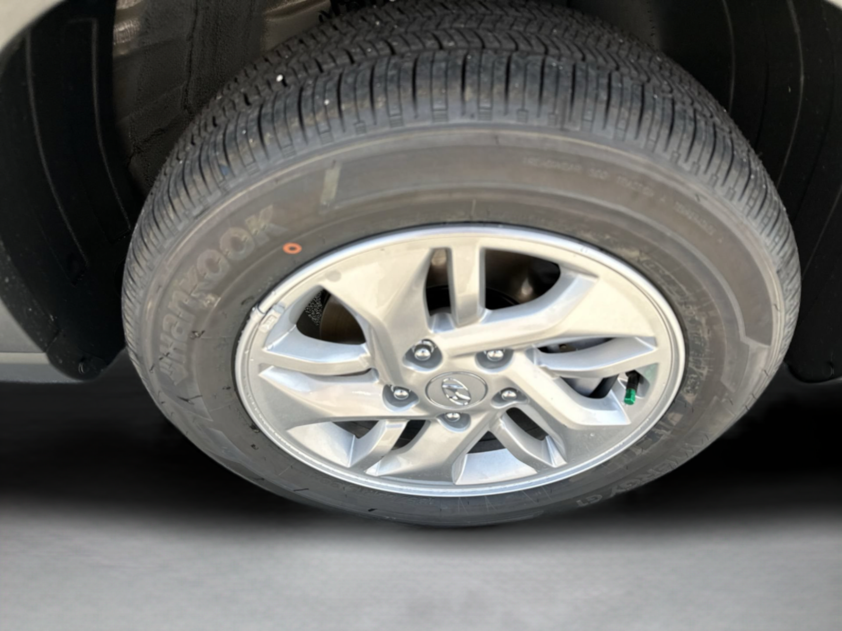 New 2026 Hyundai Venue SE FWD image 27