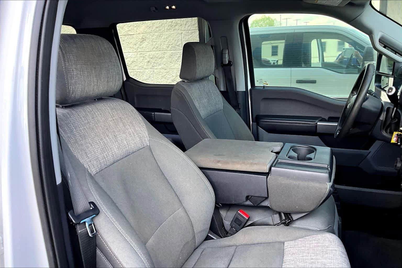 Used 2025 Ford F250 XLT AWD/4WD image 9