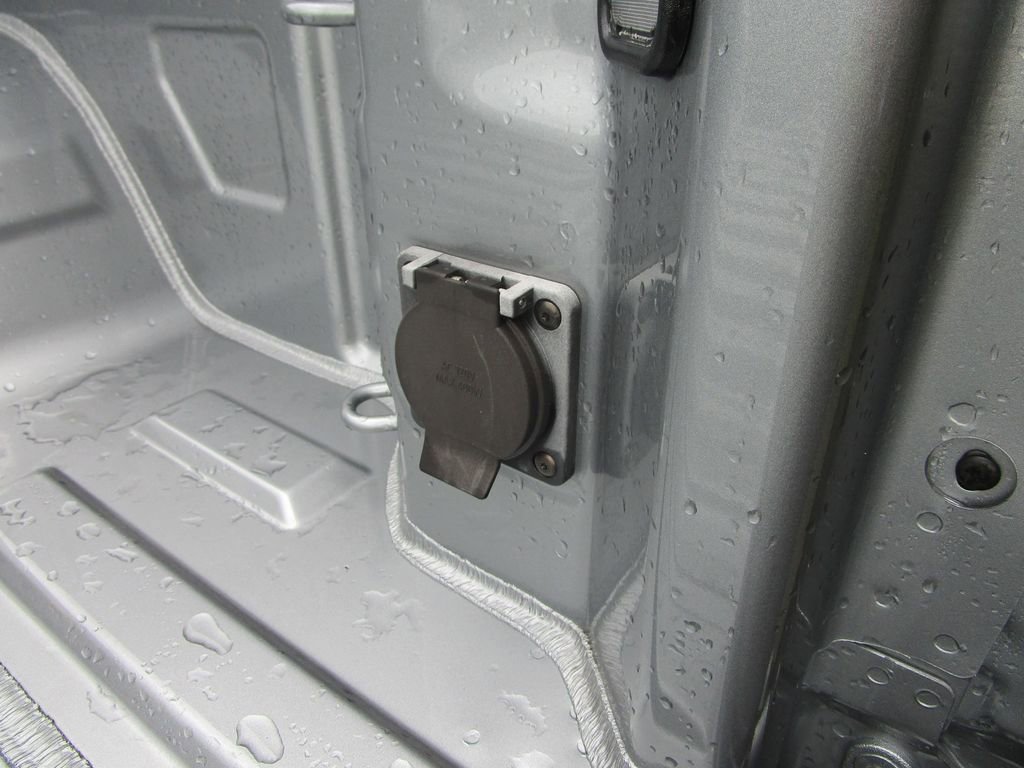 Used 2025 GMC Sierra 1500 Pro w/ Pro Value Package RWD image 15