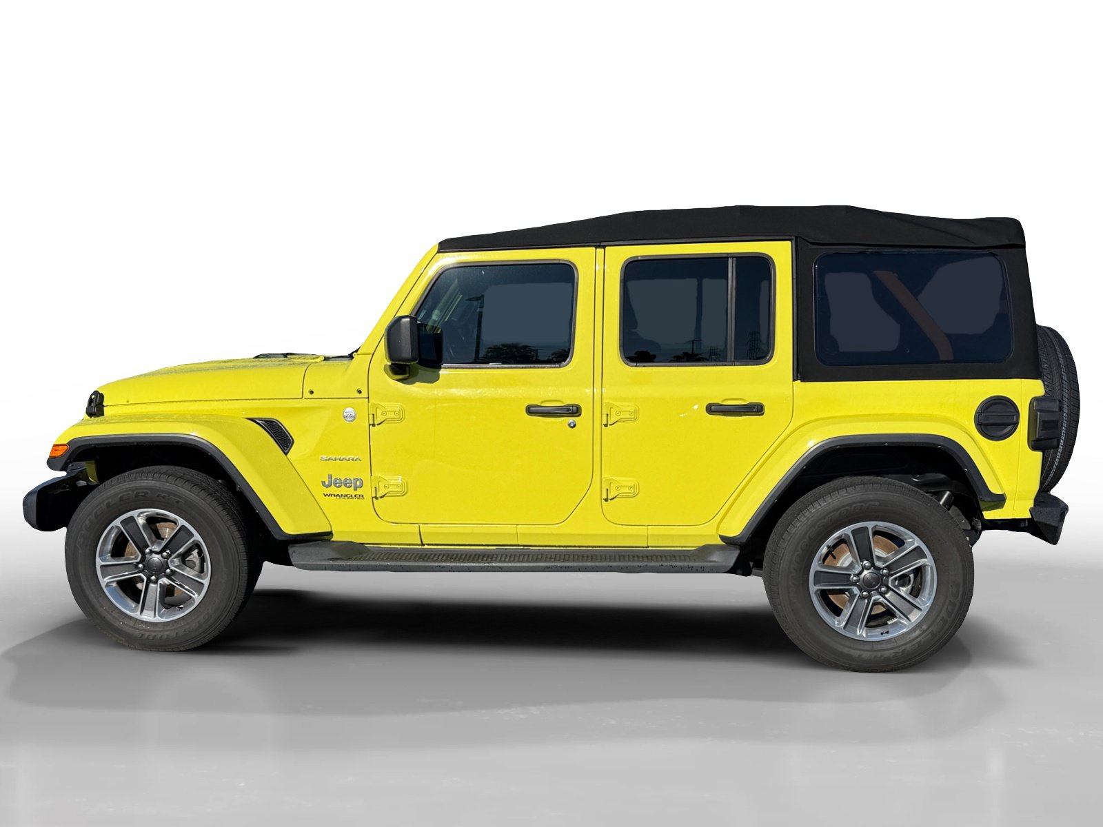 Used 2022 Jeep Wrangler Unlimited Sahara AWD/4WD image 2