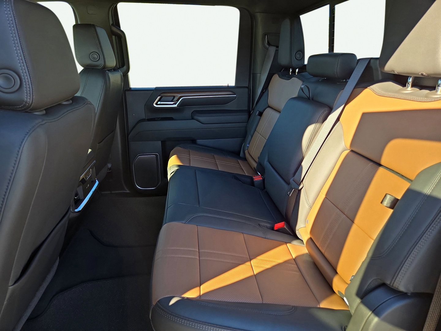 New 2026 Chevrolet Silverado 3500 High Country w/ High Country Premium Package image 15