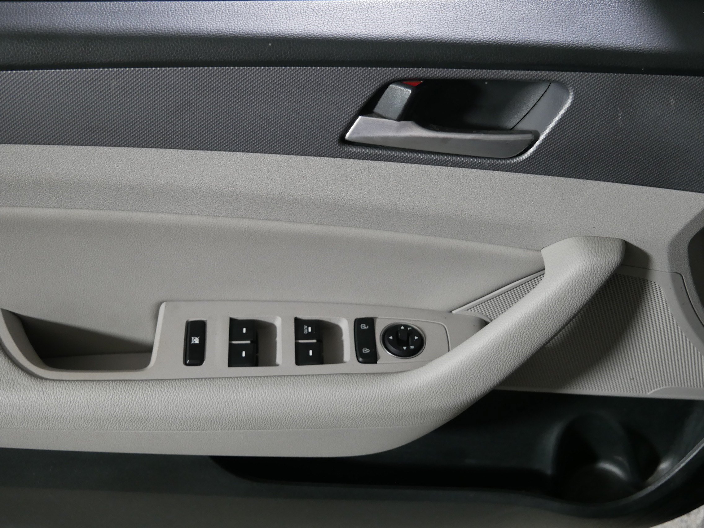 Used 2018 Hyundai Sonata SEL FWD image 19