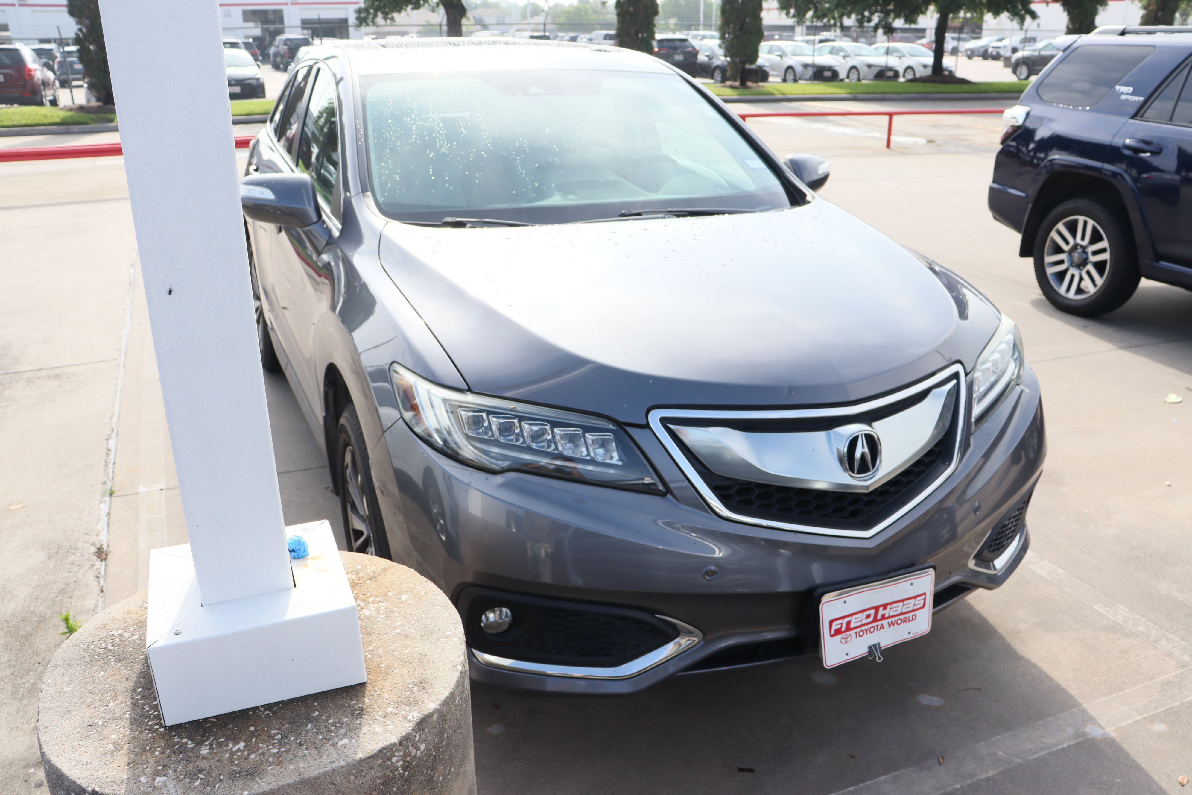 Used 2017 Acura RDX FWD w/ Advance Package image 2