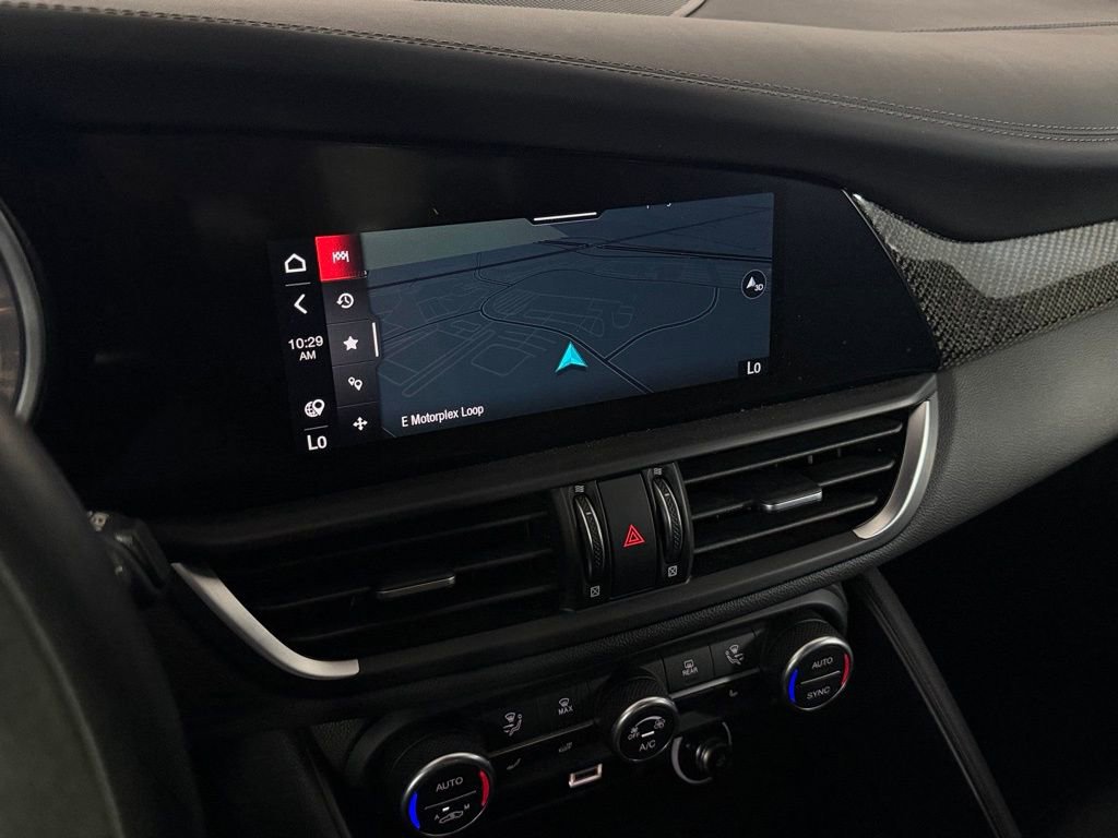 Used 2023 Alfa Romeo Giulia Quadrifoglio w/ Active Assist Plus Package image 18