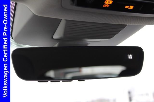 Used 2025 Volkswagen Tiguan SE image 43