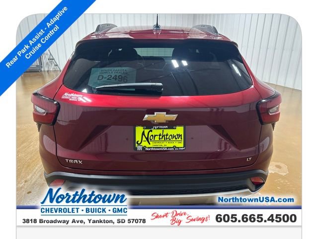 Used 2024 Chevrolet Trax LT w/ Driver Confidence Package image 4