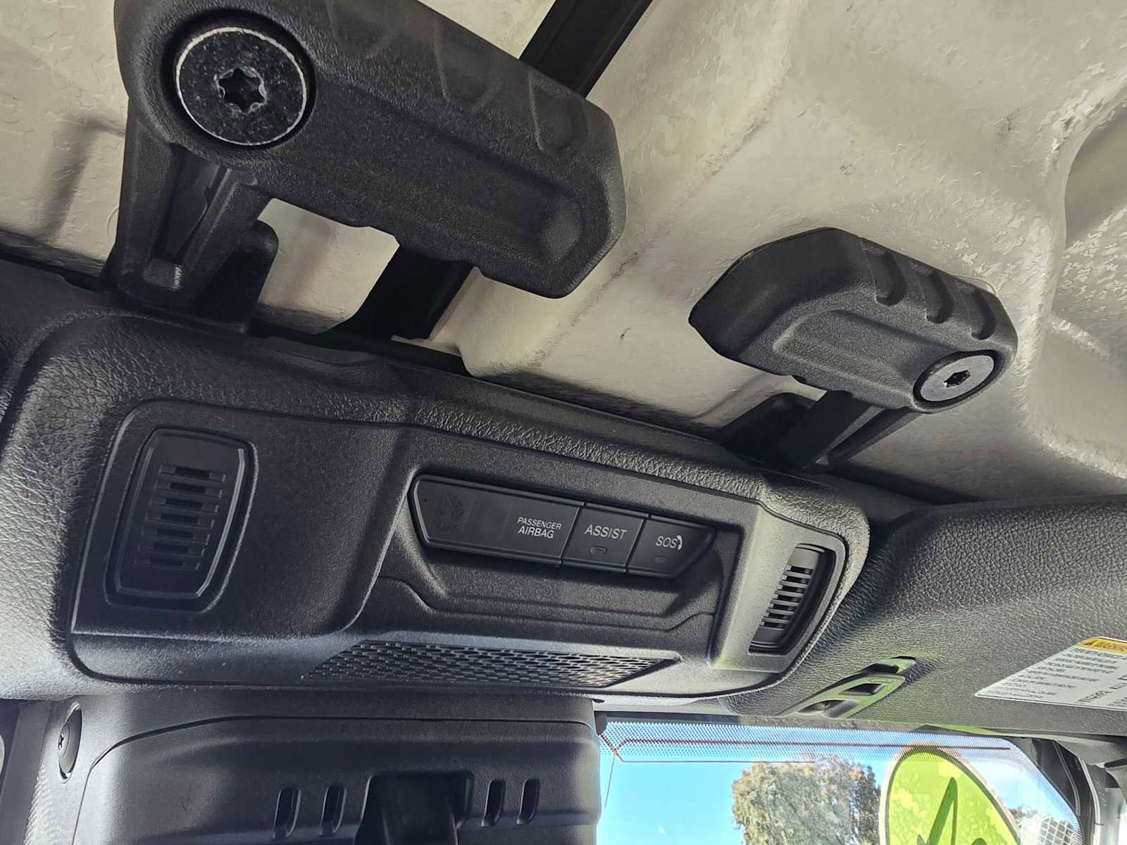 Used 2024 Jeep Wrangler Sahara image 34