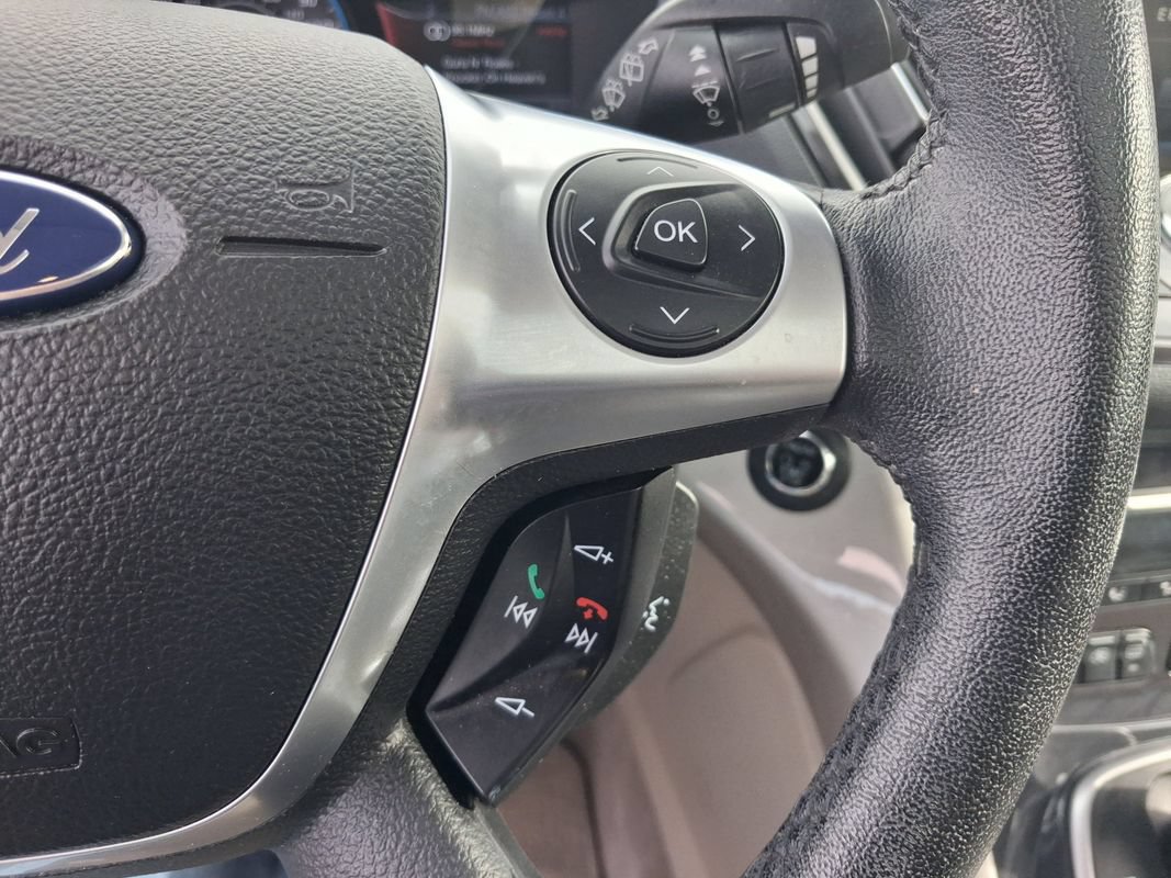 Used 2013 Ford C-MAX Energi SEL FWD image 24