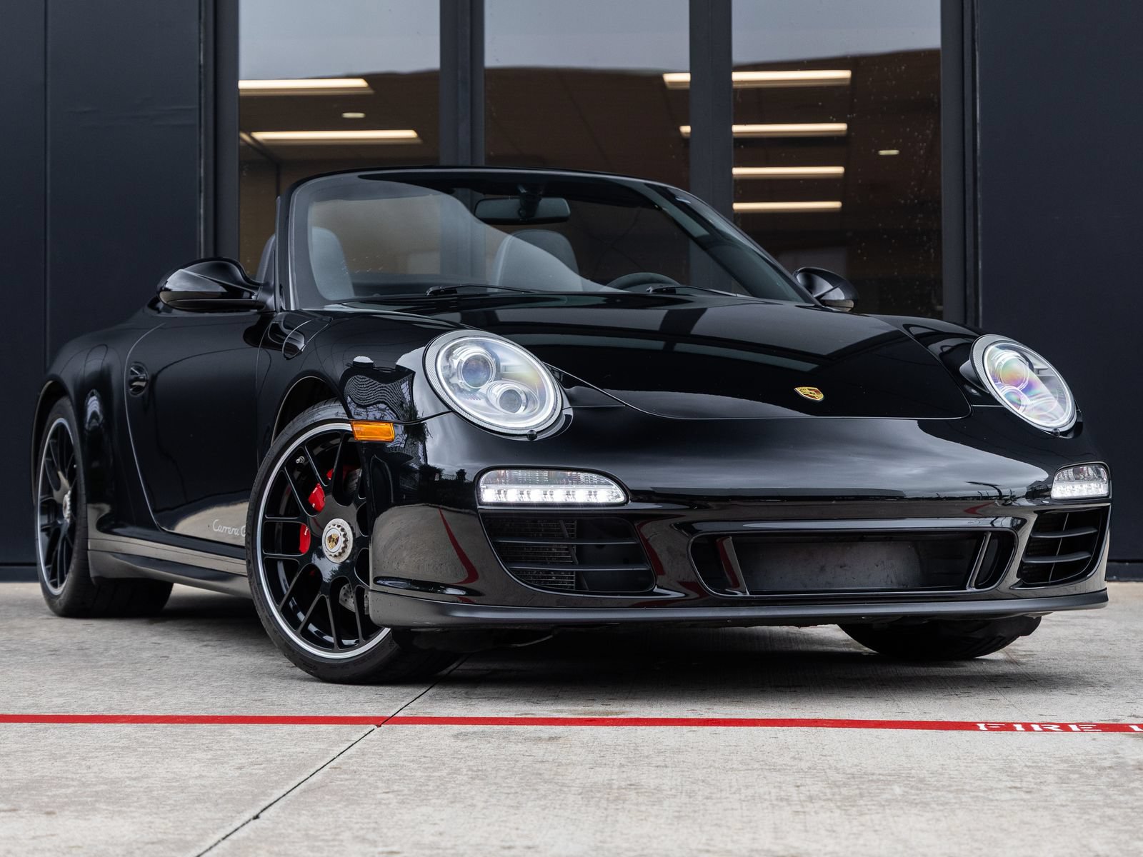 Used 2012 Porsche 911 Carrera GTS RWD image 6
