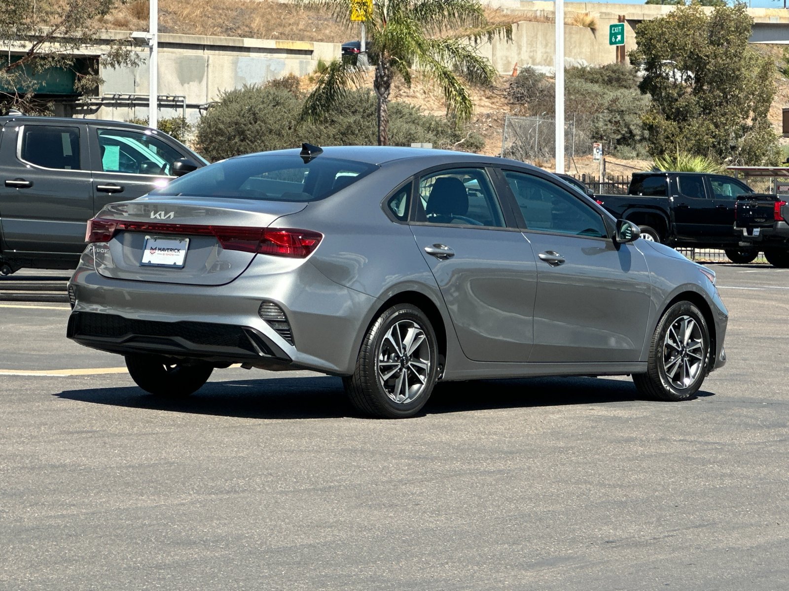 Used 2023 Kia Forte LXS FWD image 5