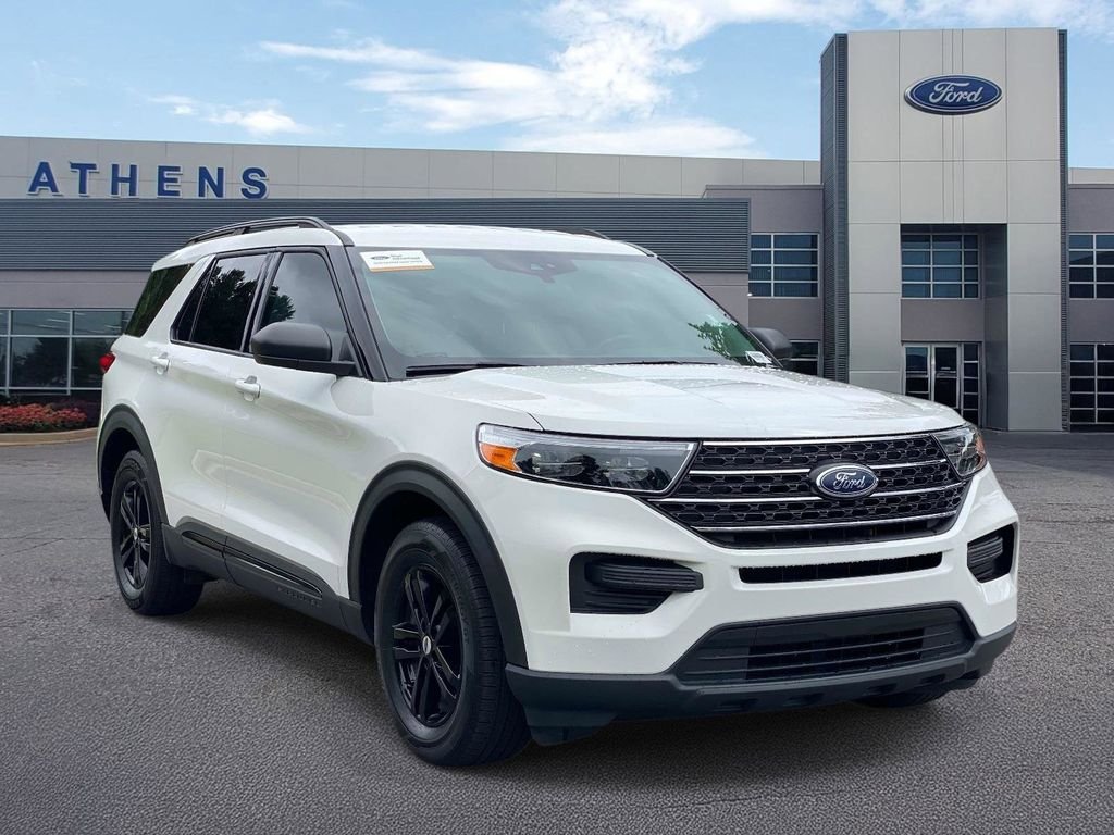 Certified 2024 Ford Explorer XLT RWD image 1