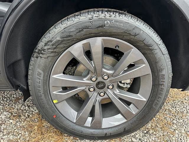 New 2026 Ford Explorer Active w/ Active Comfort Package image 15