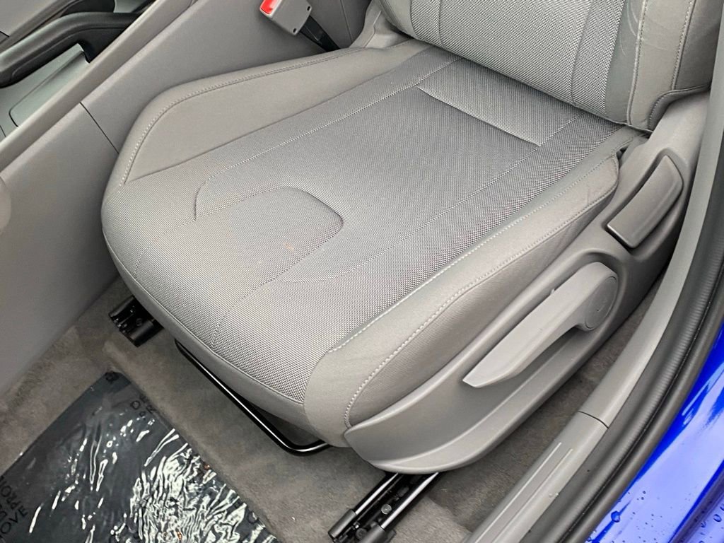 Used 2024 Hyundai Elantra SE FWD image 23