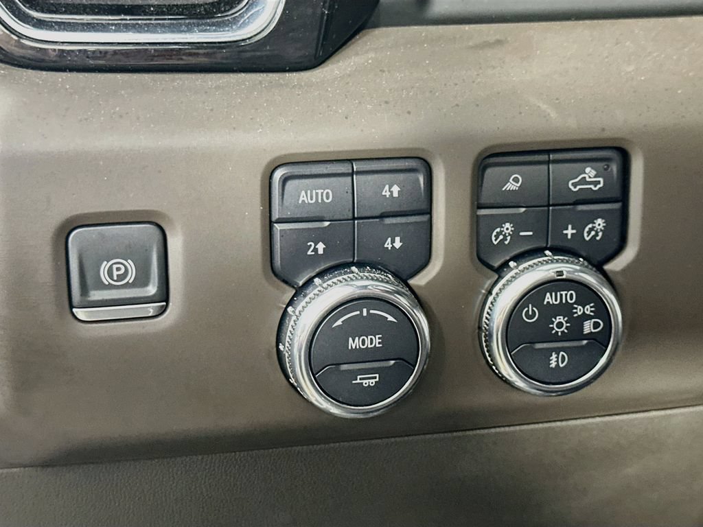 Used 2023 GMC Sierra 1500 Denali w/ Denali Reserve Package AWD/4WD image 24