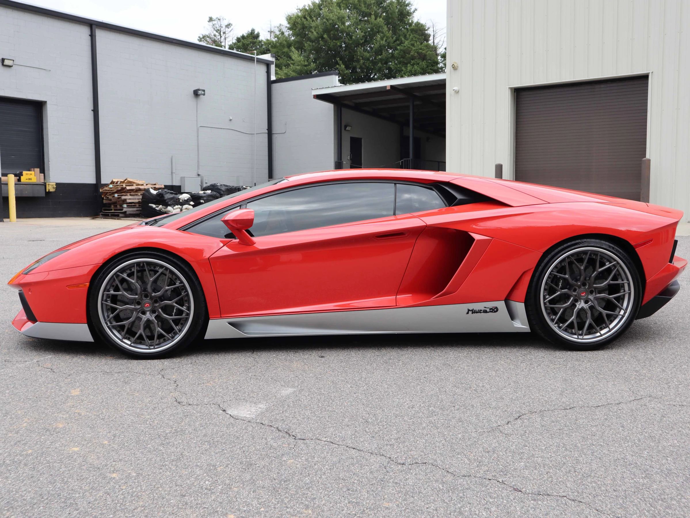 Used 2017 Lamborghini Aventador LP 700-4 image 15