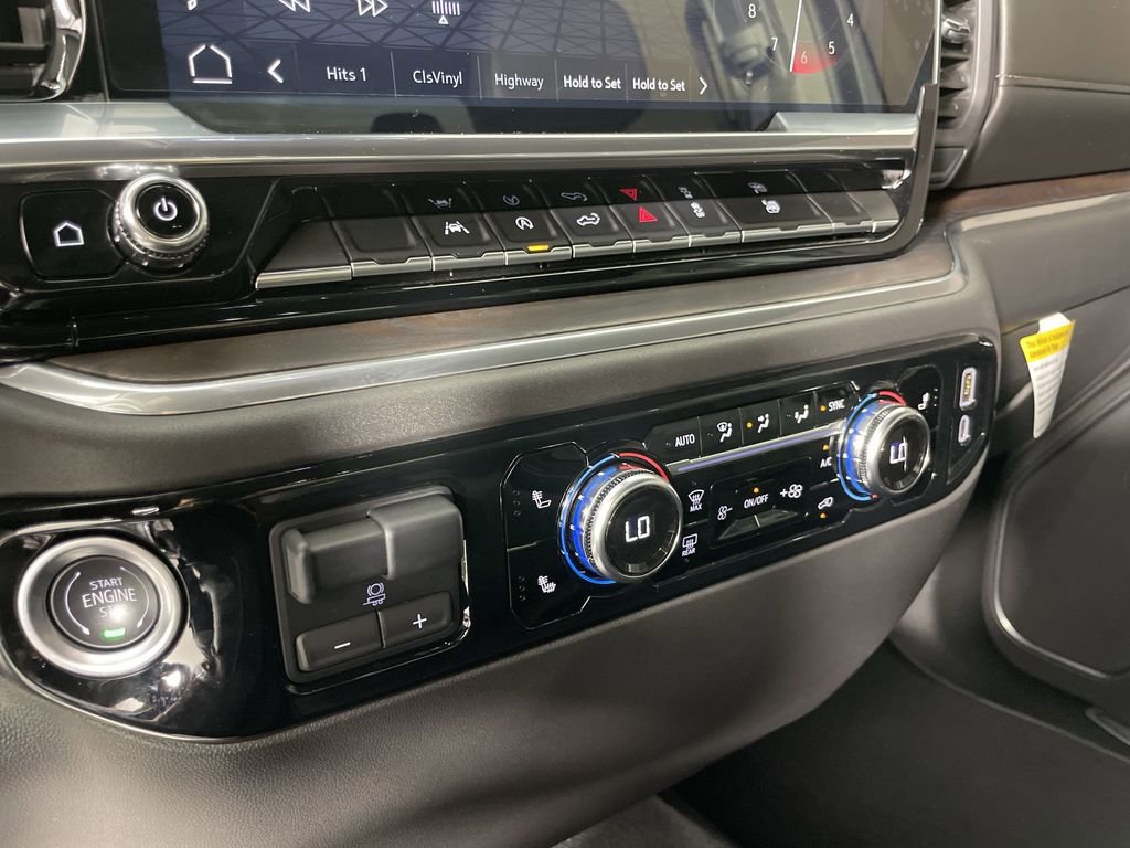 Used 2025 GMC Sierra 1500 SLT image 17