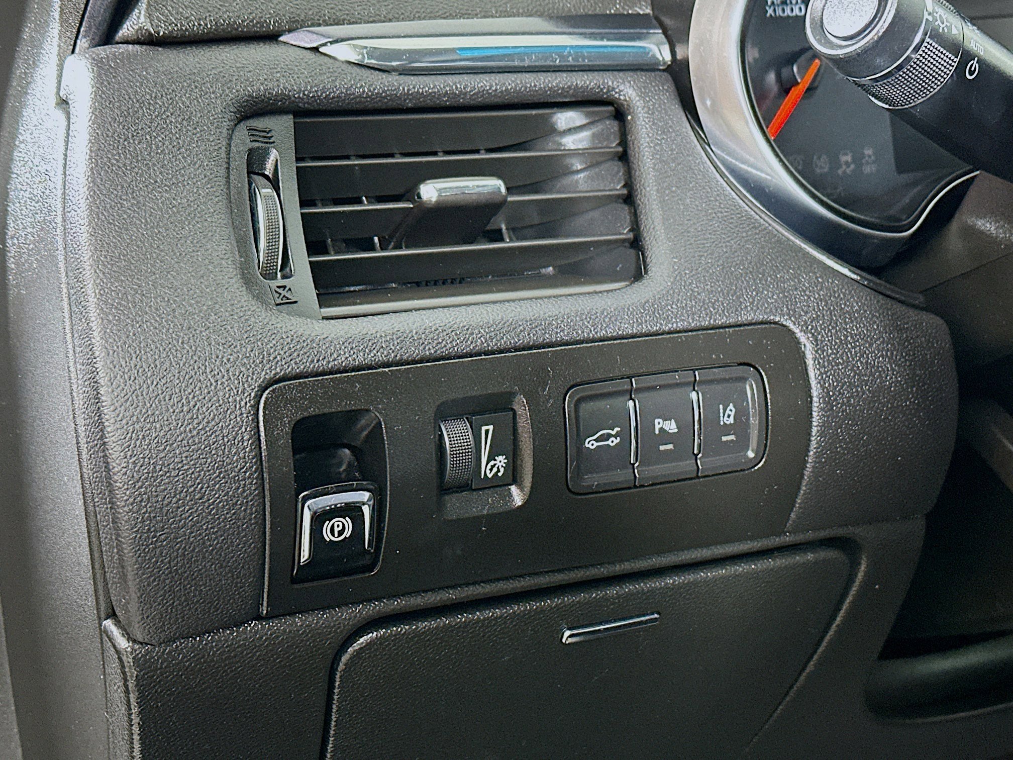 Used 2017 Chevrolet Impala Premier image 10