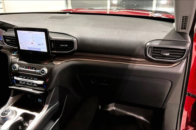 Used 2020 Ford Explorer Limited AWD/4WD image 34