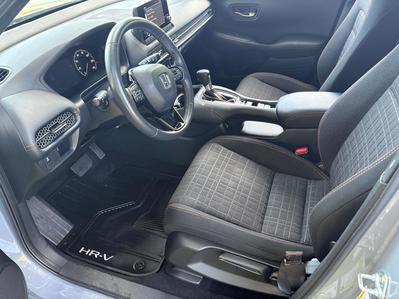 Used 2023 Honda HR-V Sport image 11