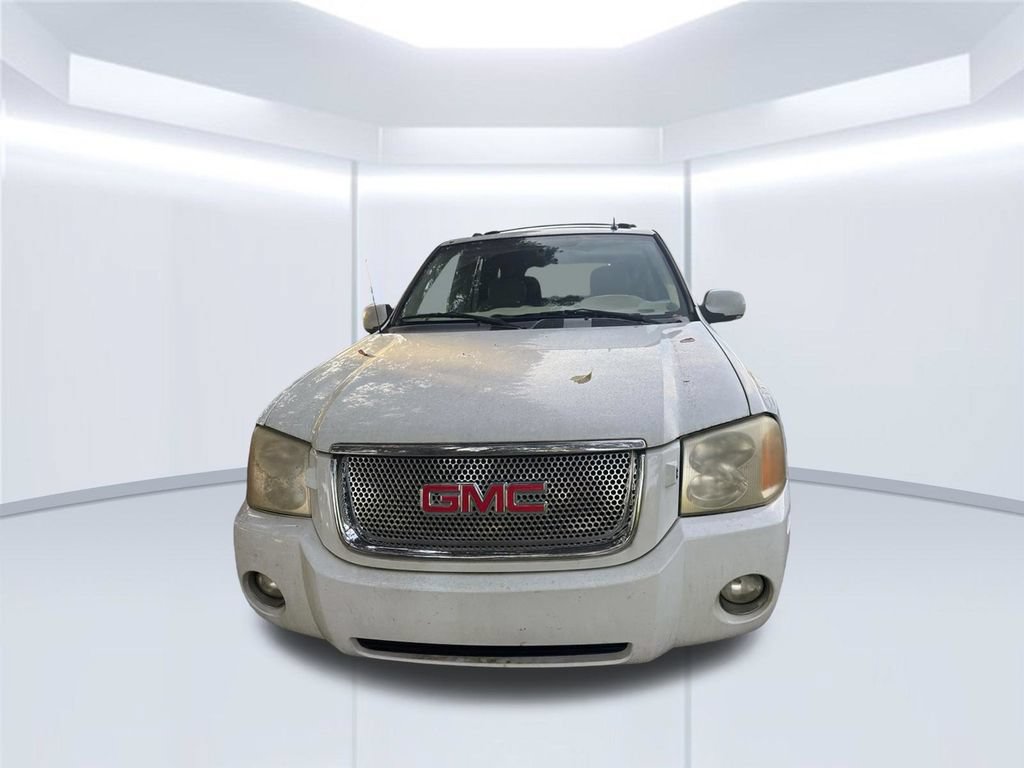 Used 2007 GMC Envoy Denali RWD image 10