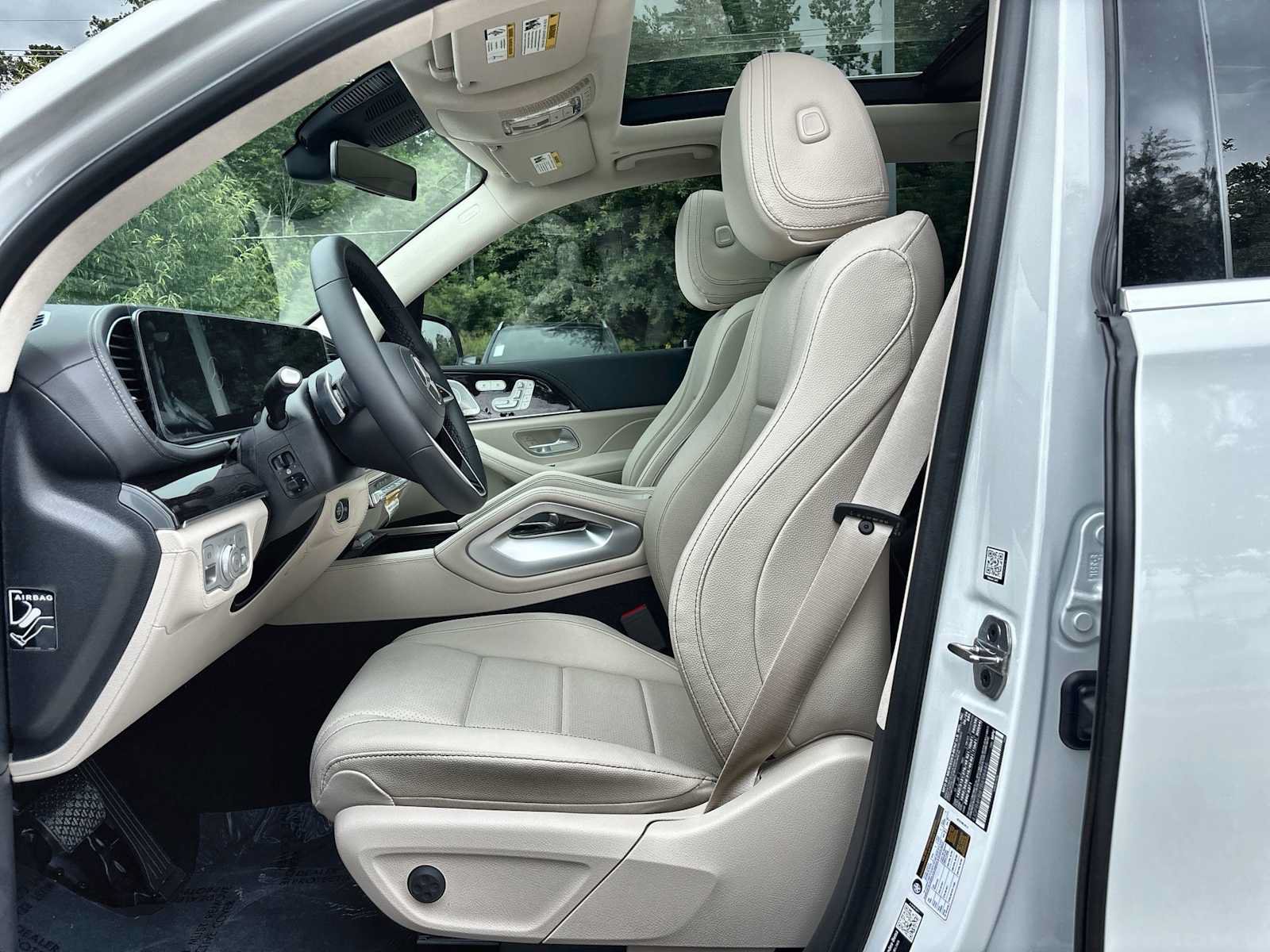 New 2026 Mercedes-Benz GLE 350 4MATIC image 3