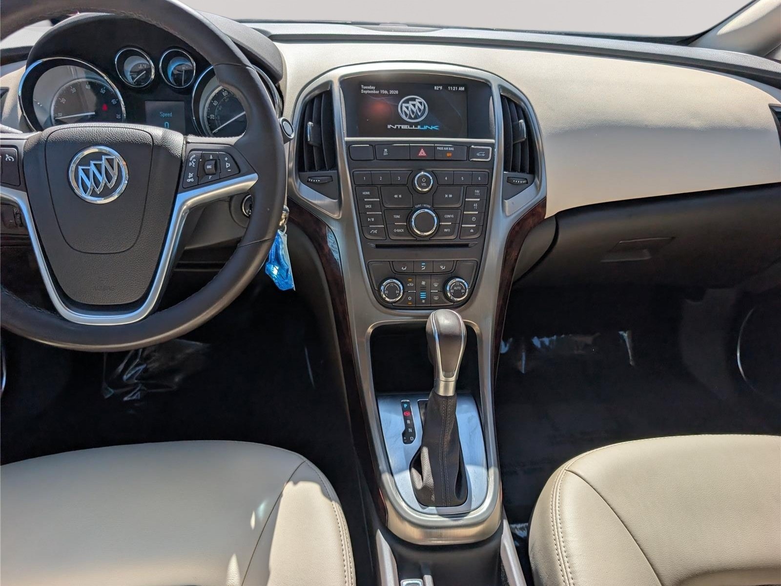 Used 2014 Buick Verano FWD image 17