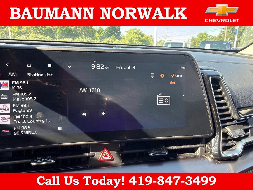 Used 2025 Kia Sportage EX FWD image 33