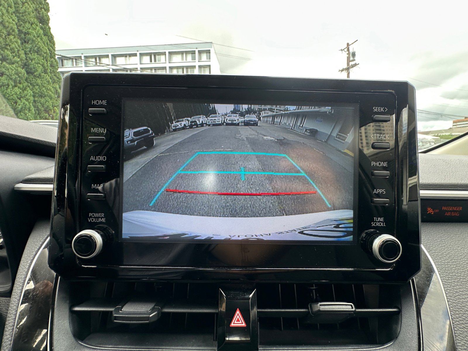 Used 2022 Toyota Corolla LE FWD image 12