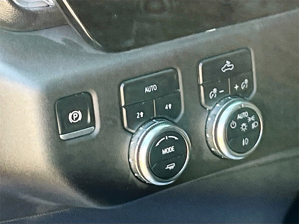 Used 2024 GMC Sierra 1500 Elevation image 10