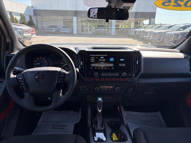 Used 2025 Nissan Frontier PRO-4X w/ Pro Convenience Package AWD/4WD image 6