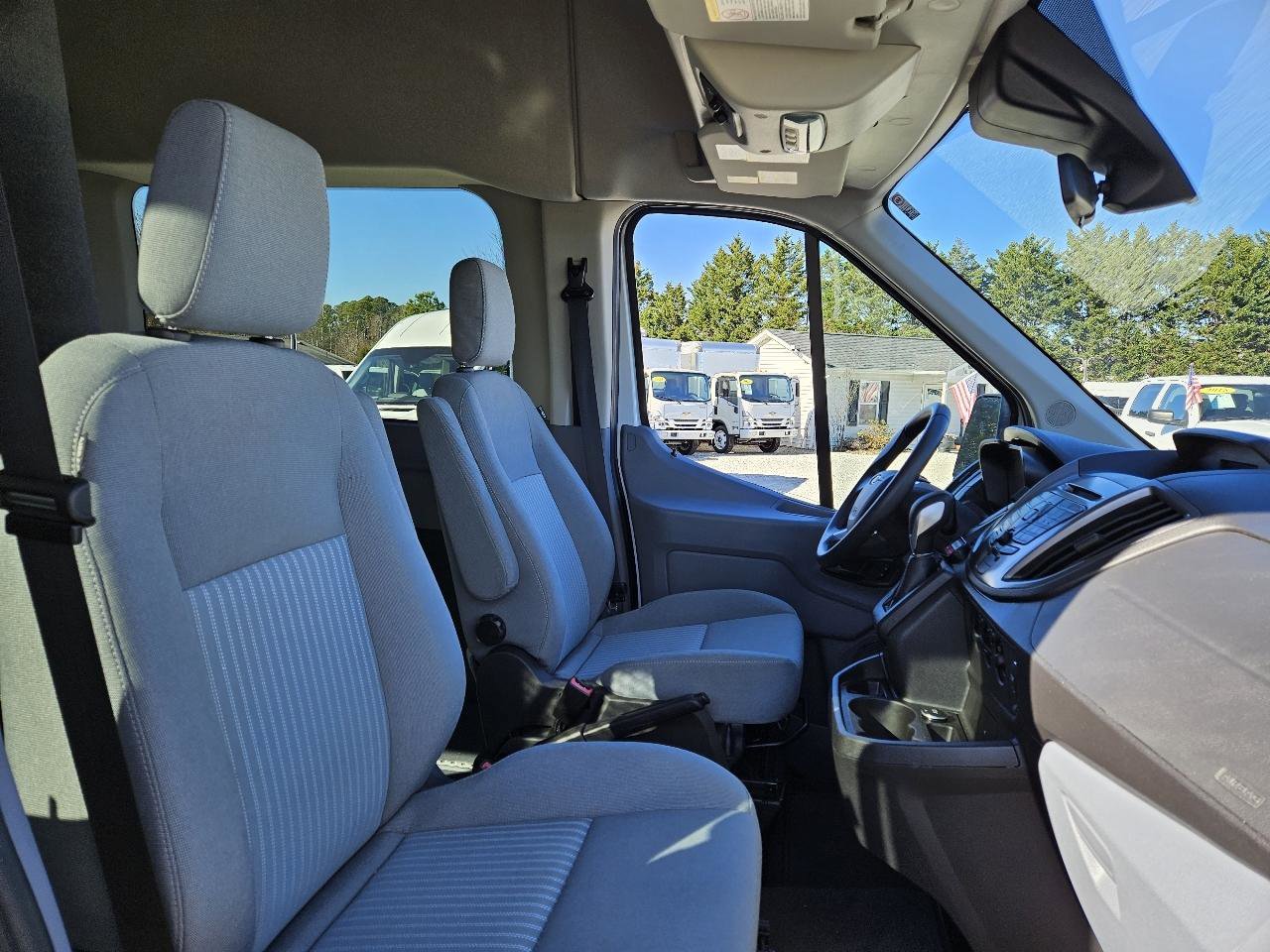 Used 2016 Ford Transit 350 XLT image 18