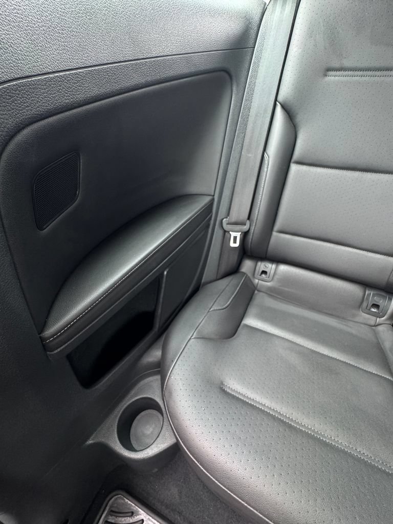 Used 2015 Volkswagen Golf S FWD image 35