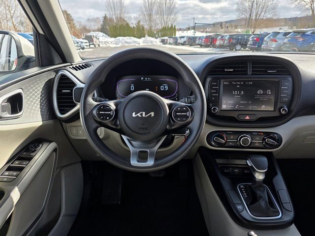 Certified 2023 Kia Soul LX image 19