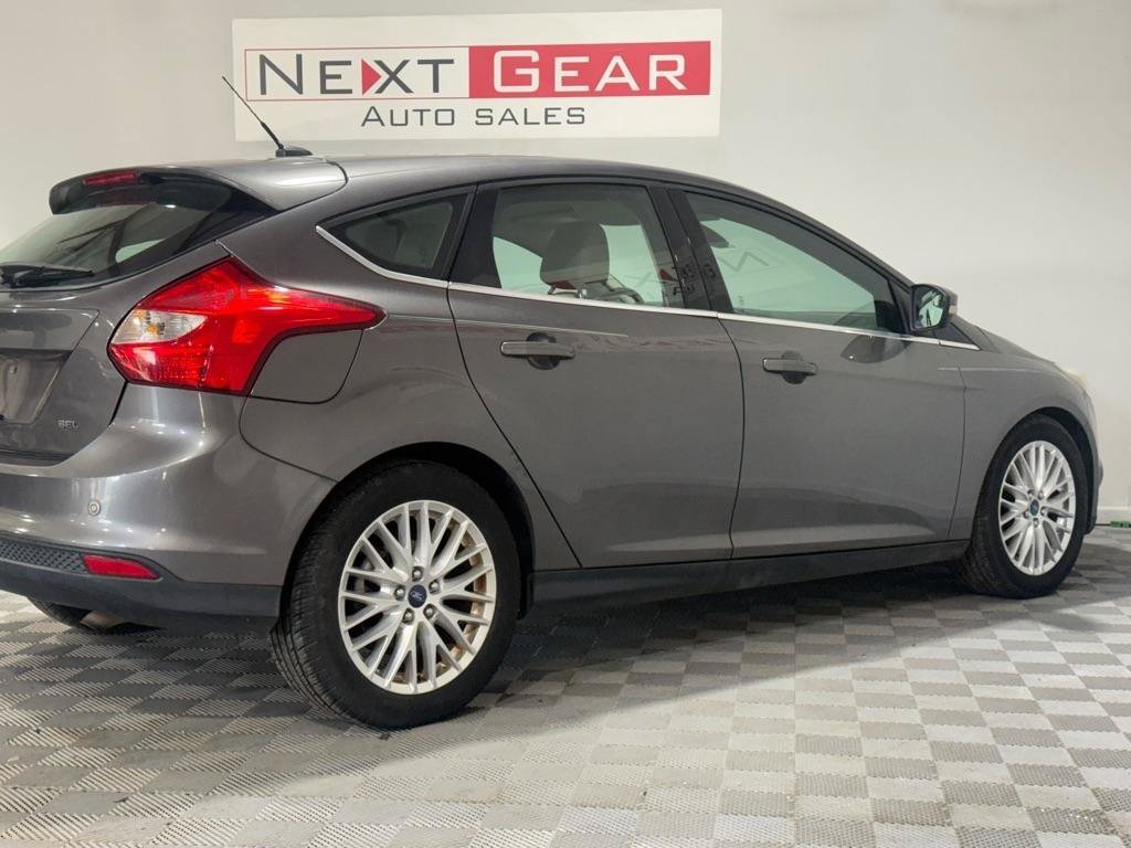 Used 2012 Ford Focus SEL FWD image 13
