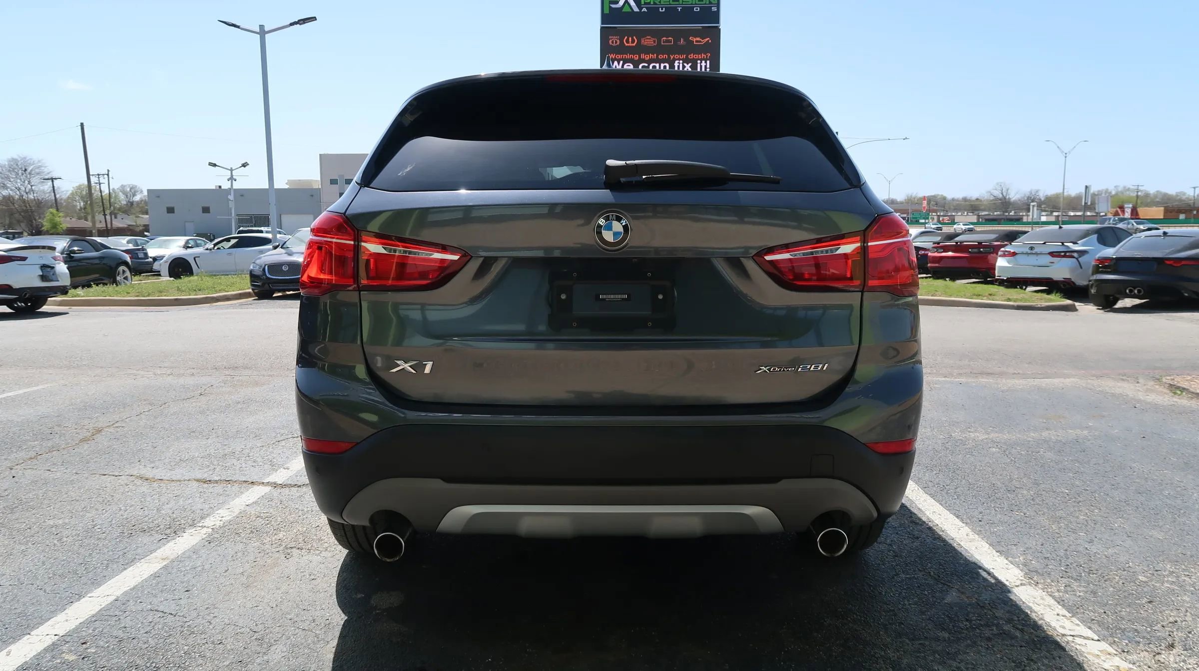 Used 2019 BMW X1 xDrive28i w/ Convenience Package AWD/4WD image 9