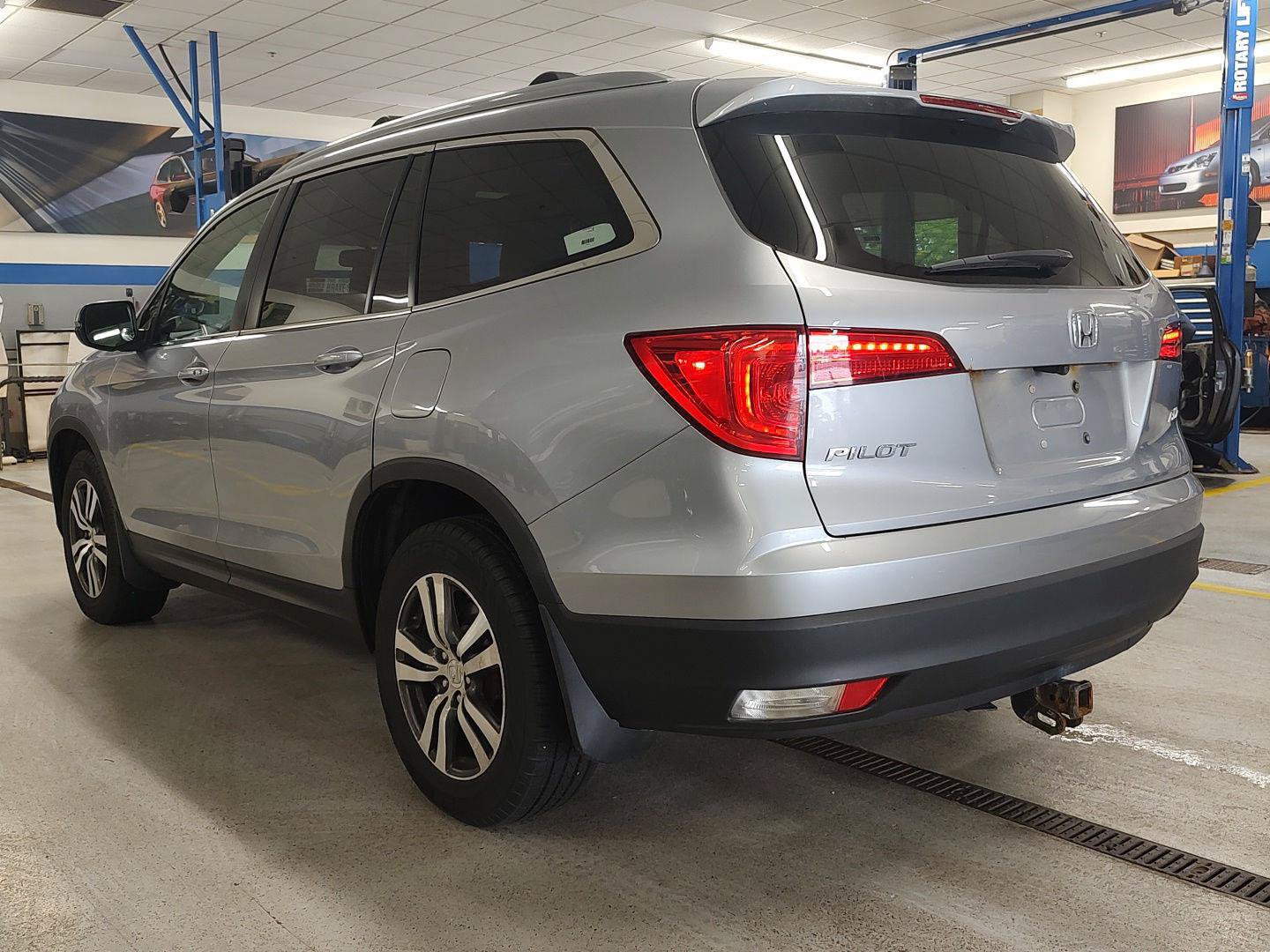 Used 2016 Honda Pilot EX-L image 32