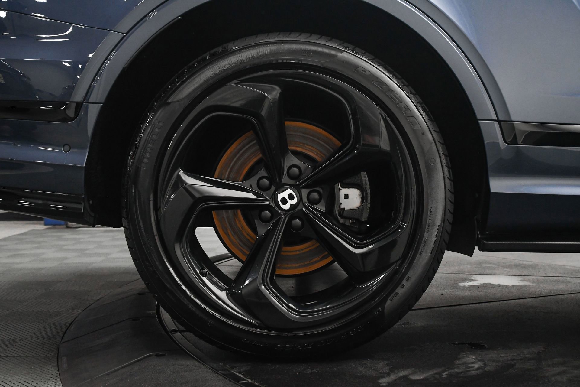 Used 2022 Bentley Bentayga S image 33