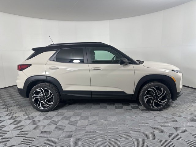 New 2026 Chevrolet TrailBlazer RS w/ Convenience Package image 2