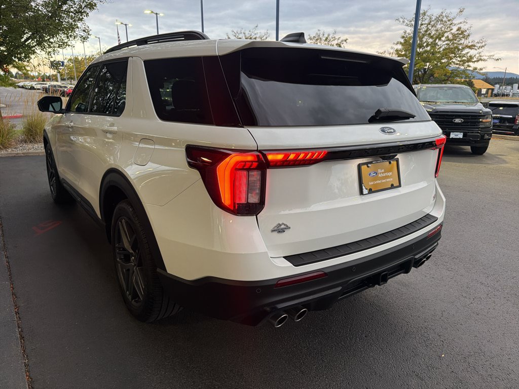 Certified 2025 Ford Explorer ST AWD/4WD image 14