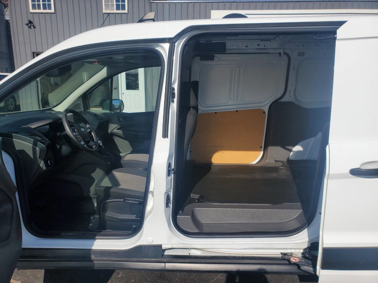 Used 2022 Ford Transit Connect XL image 9