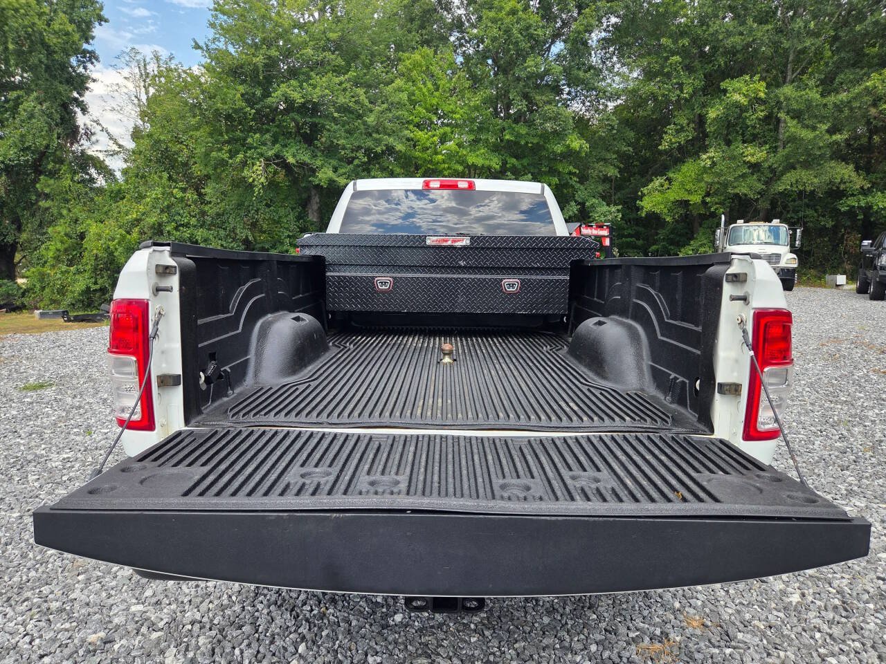 Used 2019 RAM 3500 Tradesman w/ Chrome Appearance Group AWD/4WD image 5