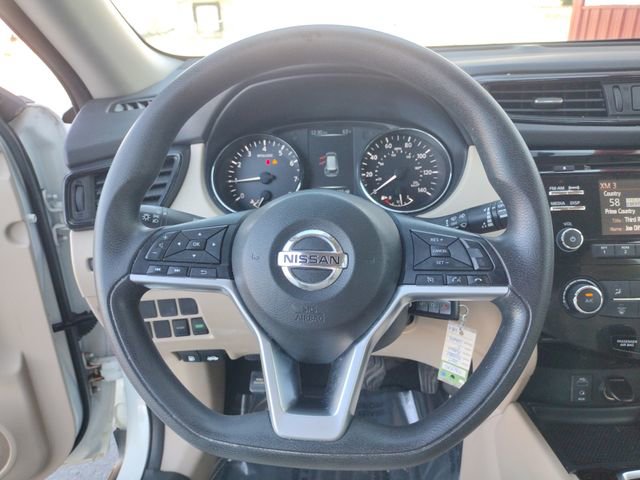 Used 2017 Nissan Rogue S image 16