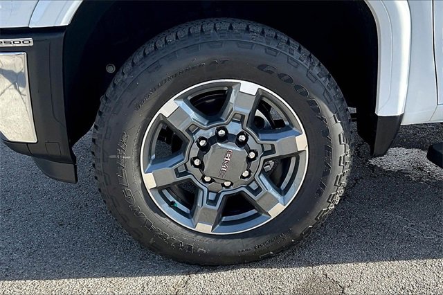 New 2026 GMC Sierra 2500 SLT w/ SLT Convenience Package image 12