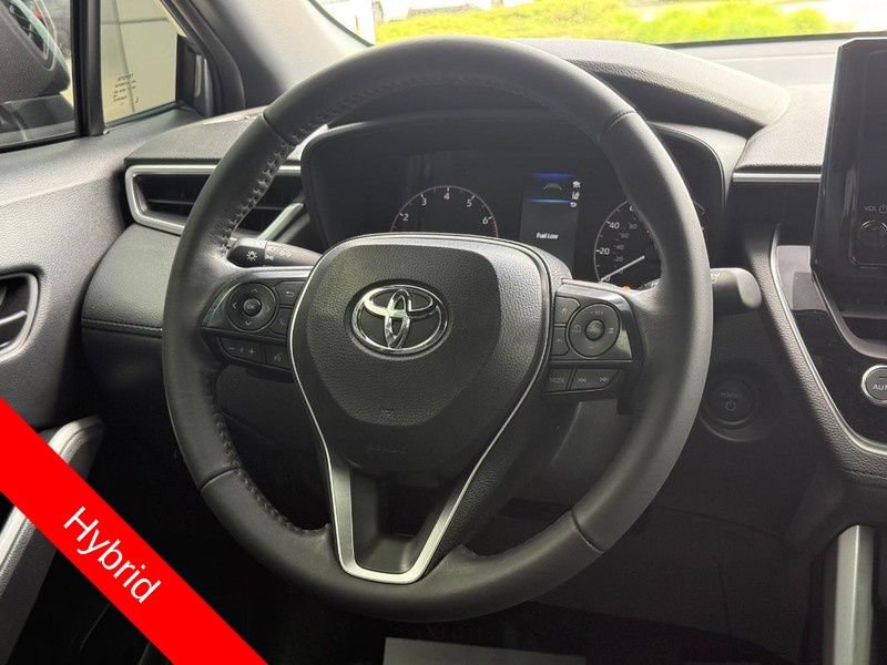 Used 2024 Toyota Corolla Cross AWD Hybrid image 13