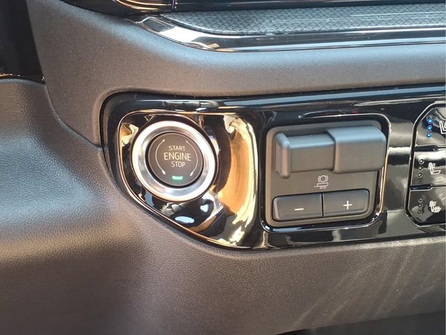 New 2026 Chevrolet Silverado 1500 ZR2 AWD/4WD image 9