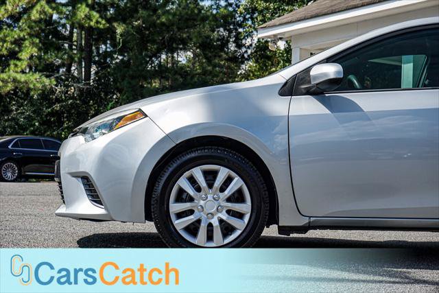 Used 2015 Toyota Corolla LE FWD image 15