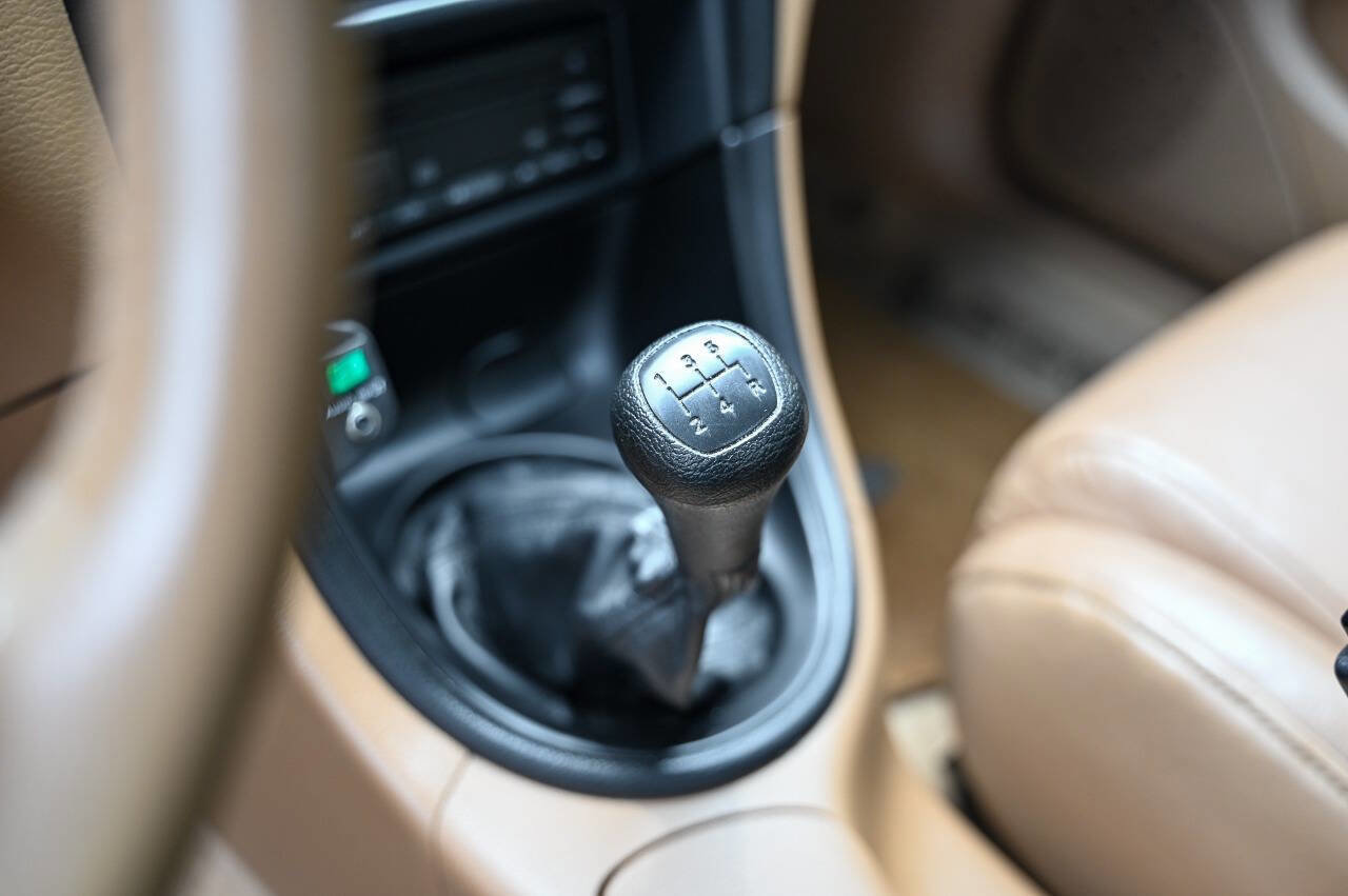 Used 1997 Ford Mustang Cobra image 84