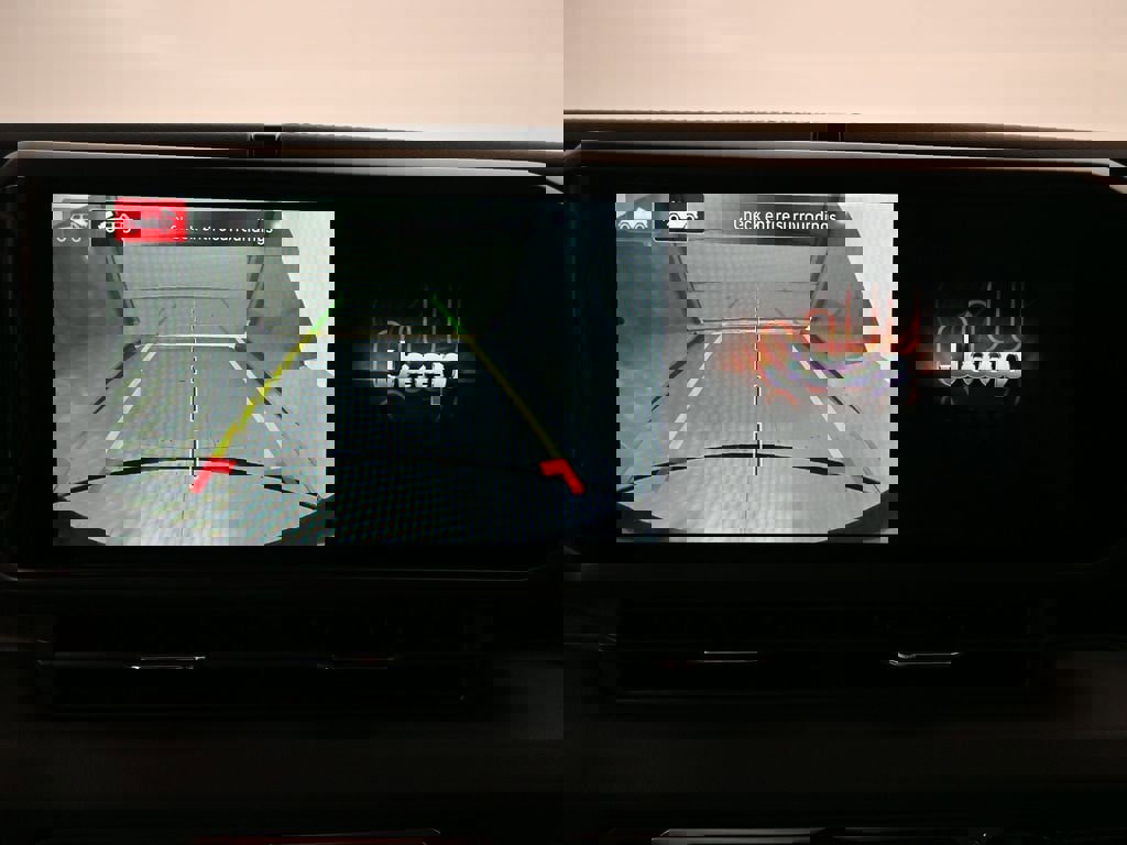 New 2024 Jeep Wrangler Unlimited Sahara w/ Technology Group image 18