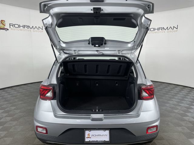 Used 2025 Hyundai Venue SEL image 39